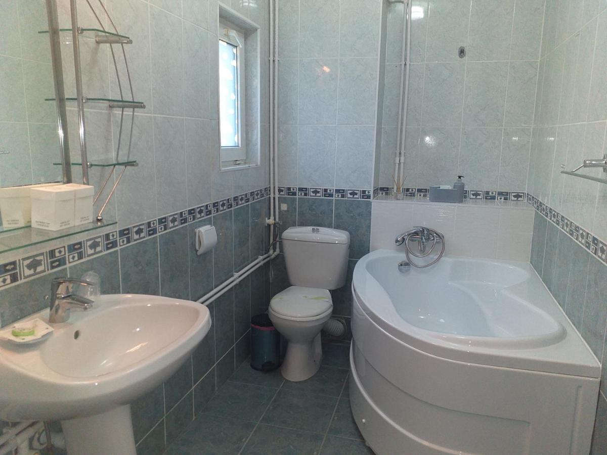 Miraj Hotel Azuga Bagian luar foto